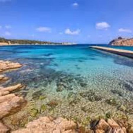 Appartamento Con Piscina E Aria Condizionata La Maddalena  Extérieur photo