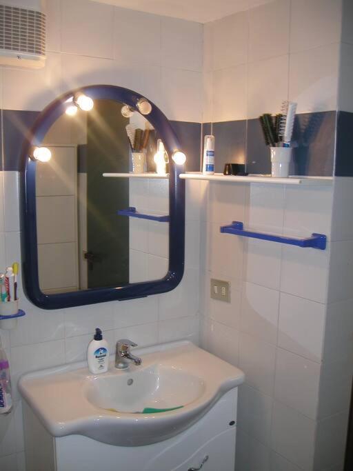 Appartamento Con Piscina E Aria Condizionata La Maddalena  Extérieur photo